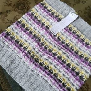 Cool, knitted cowl scarf